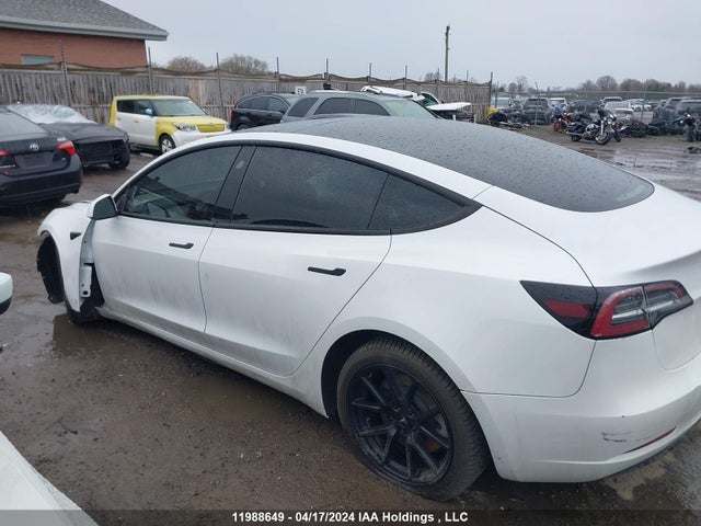 5YJ3E1EA8NF333013 Tesla MODEL 3