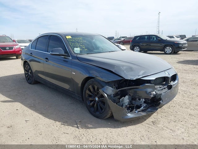 11989143 :رقم المزاد ، WBA3A5C5XCF258264 vin ، 2012 Bmw 3 Series مزاد بيع