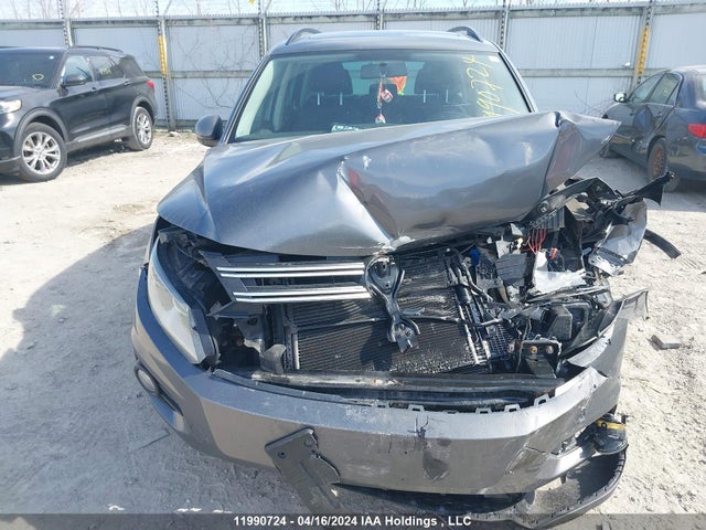 WVGJV7AX1FW517805 Volkswagen Tiguan