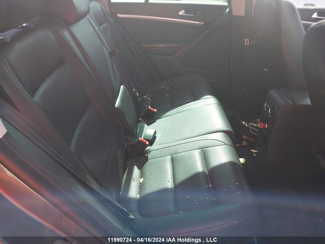 WVGJV7AX1FW517805 Volkswagen Tiguan
