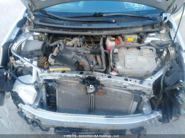 Toyota Prius C Technology 2016 JTDKDTB34G1126257 Image 10