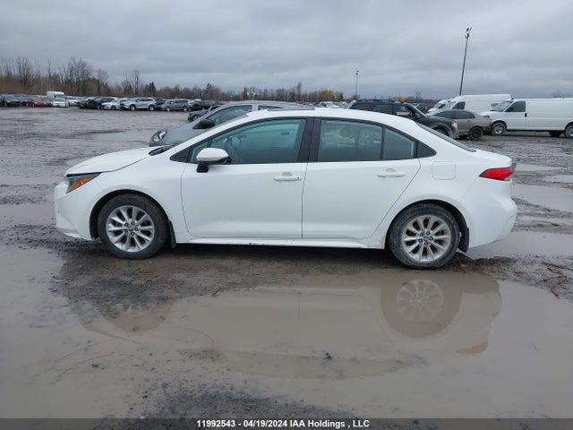 Toyota COROLLA LE 2022 5YFBPMBE8NP300922 Image 14