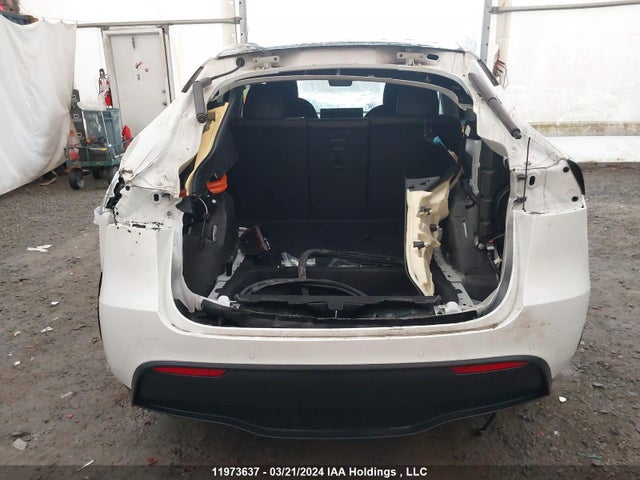 5YJYGDEE1LF027319 Tesla Model Y