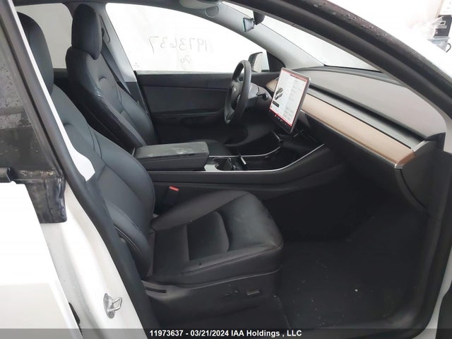 5YJYGDEE1LF027319 Tesla Model Y
