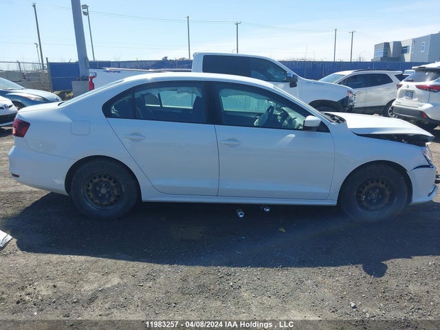 3VW167AJ7HM389647 Volkswagen JETTA SEDAN