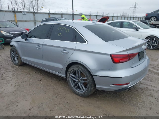 Audi A3 2017 WAUE8GFF5H1080191 Image 3