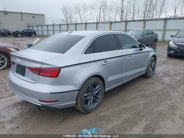 Audi A3 2017 WAUE8GFF5H1080191 Image 4