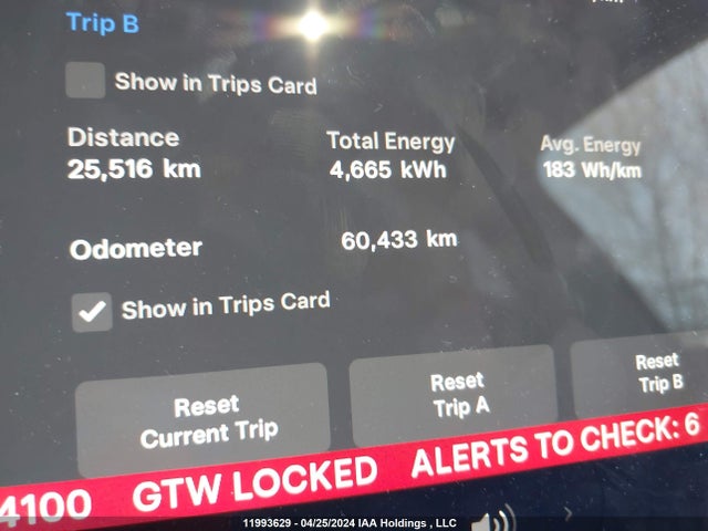 Tesla Model Y 2022 7SAYGDEE2NF484100 Image 16