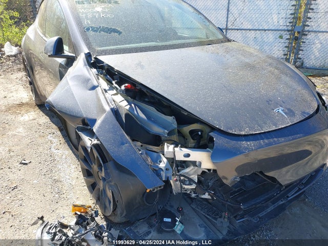 Tesla Model Y 2022 7SAYGDEE2NF484100 Image 6