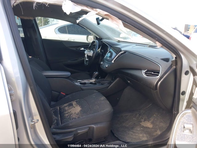 1G1ZD5ST7JF184246 Chevrolet Malibu