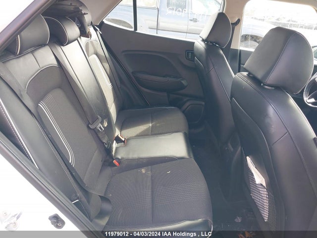 Hyundai Venue Ultimate With Black Interior 2020 KMHRC8A38LU028028 Image 8
