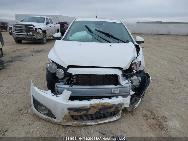 Chevrolet Sonic 2014 1G1JC6EH0E4206831 Image 12