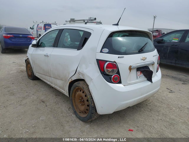 Chevrolet Sonic 2014 1G1JC6EH0E4206831 Image 3