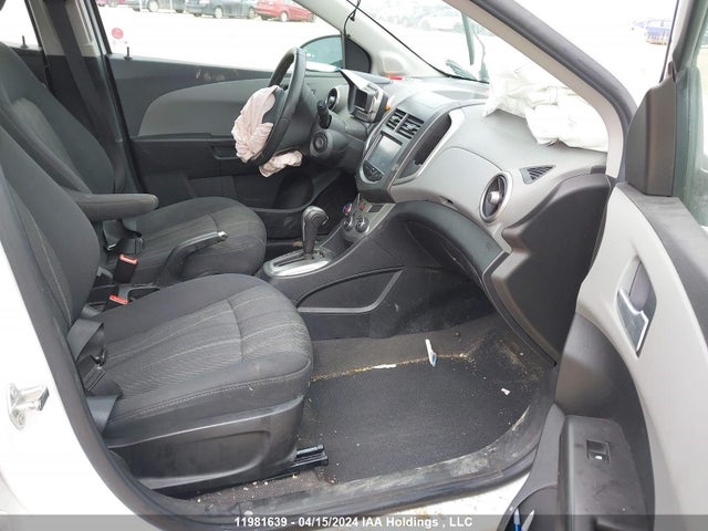 Chevrolet Sonic 2014 1G1JC6EH0E4206831 Image 5
