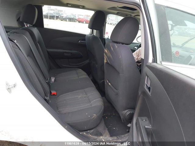 Chevrolet Sonic 2014 1G1JC6EH0E4206831 Image 8
