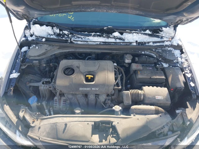 HYUNDAI ELANTRA GLS - 10