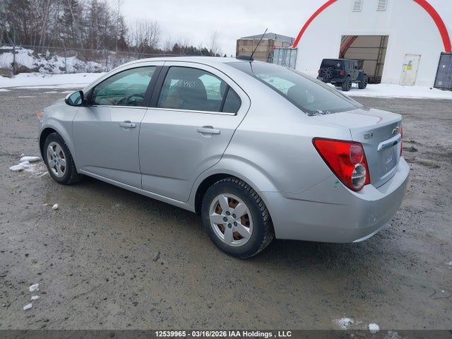 CHEVROLET SONIC LT AUTO - 3
