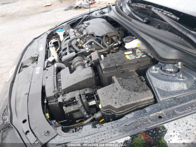 HYUNDAI ELANTRA ESSENTIAL - 10