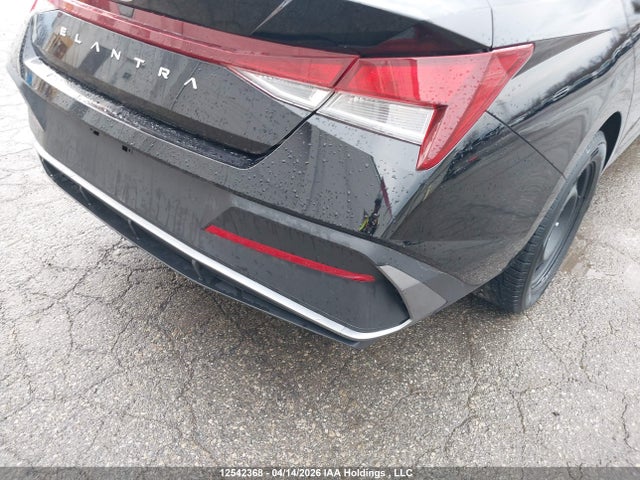 HYUNDAI ELANTRA ESSENTIAL - 6