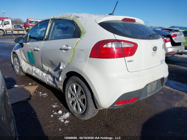 KIA RIO - 3