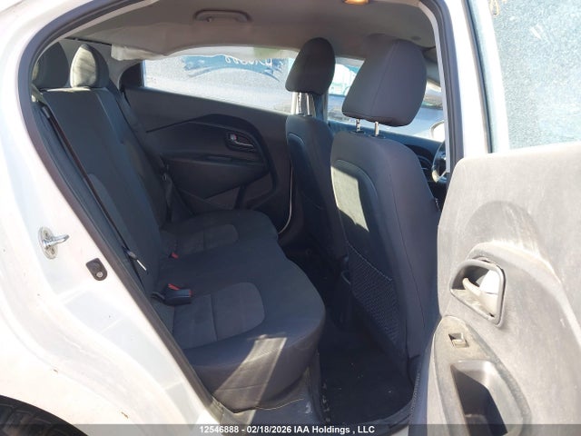 KIA RIO - 8