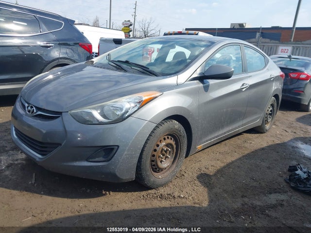 HYUNDAI ELANTRA GL - 2