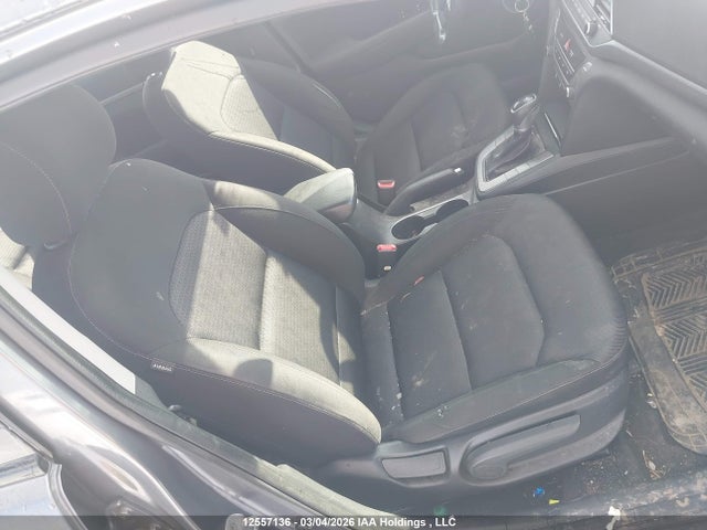 HYUNDAI ELANTRA SE/VALUE/LIMITED - 5