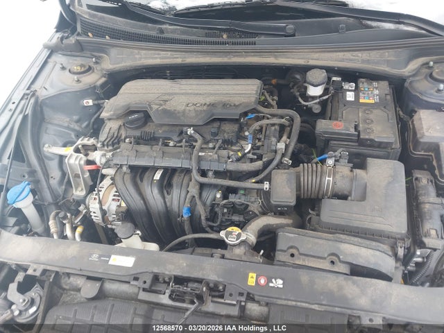 HYUNDAI ELANTRA ESSENTIAL - 10