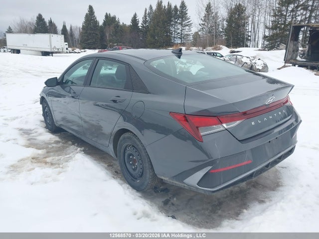 HYUNDAI ELANTRA ESSENTIAL - 3