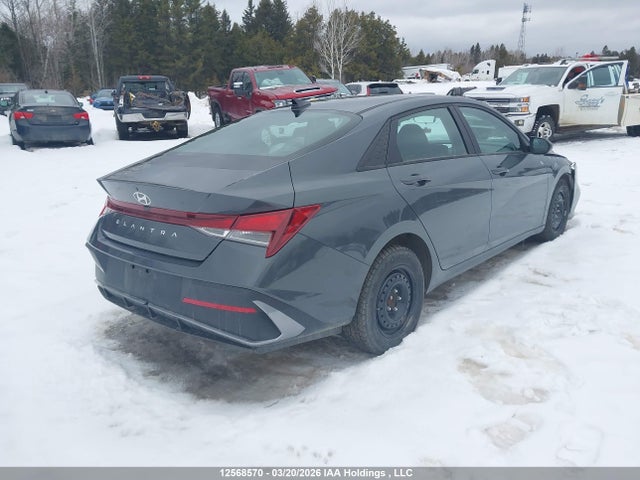 HYUNDAI ELANTRA ESSENTIAL - 4