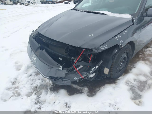 HYUNDAI ELANTRA ESSENTIAL - 6