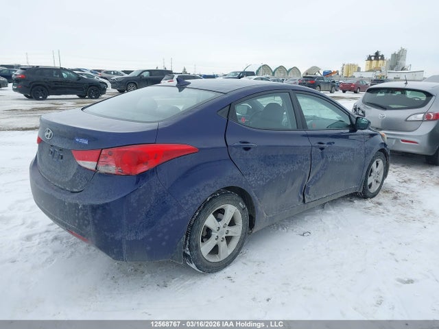 HYUNDAI ELANTRA GLS - 4