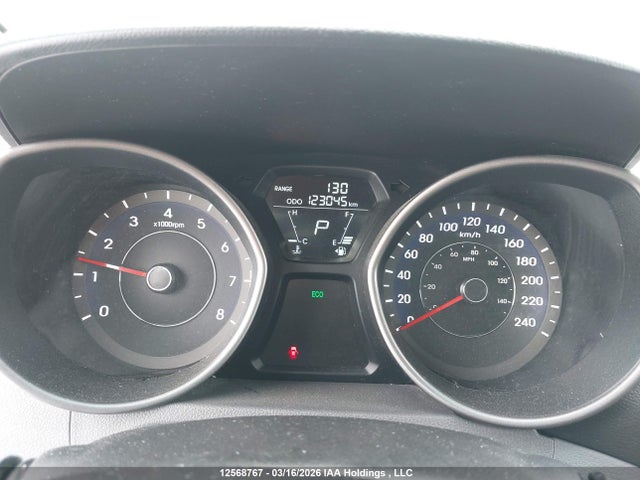 HYUNDAI ELANTRA GLS - 7