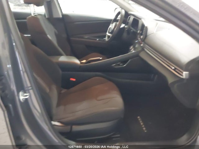 HYUNDAI ELANTRA SEL SPORT - 5