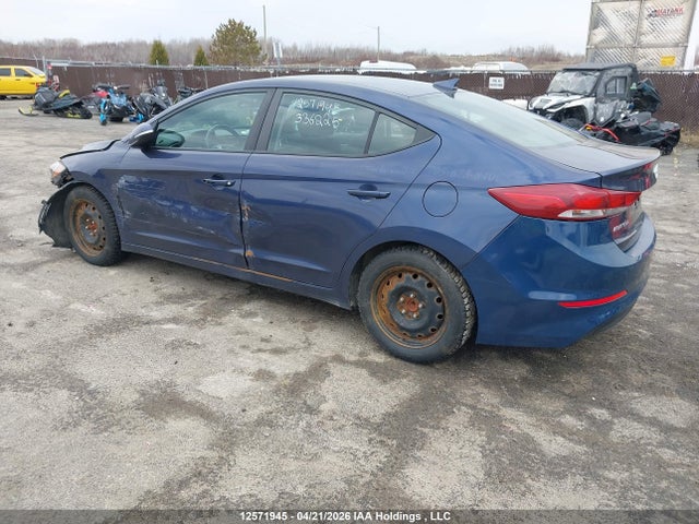 HYUNDAI ELANTRA GL - 3