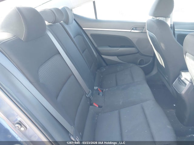 HYUNDAI ELANTRA GL - 8