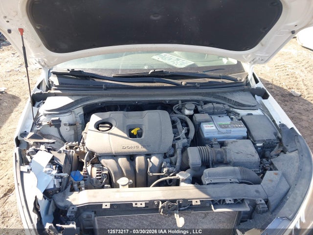 HYUNDAI ELANTRA - 10