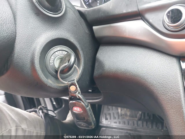 HYUNDAI ELANTRA - 10