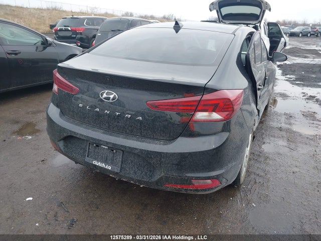 HYUNDAI ELANTRA - 4