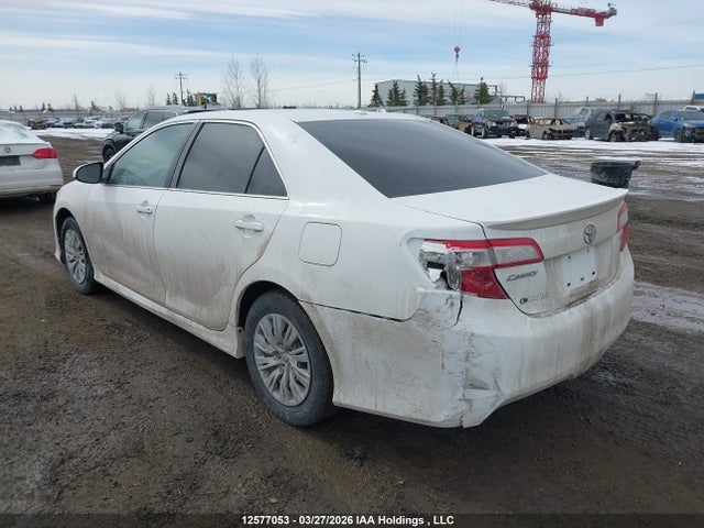 TOYOTA CAMRY - 3
