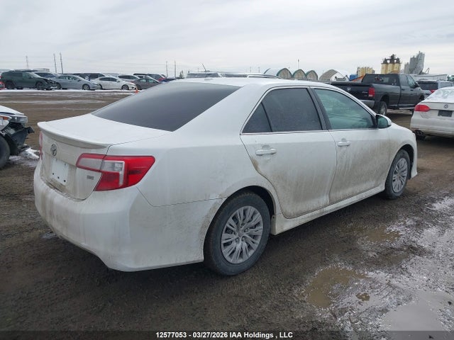 TOYOTA CAMRY - 4