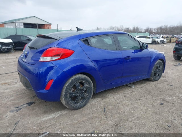HYUNDAI VELOSTER - 4