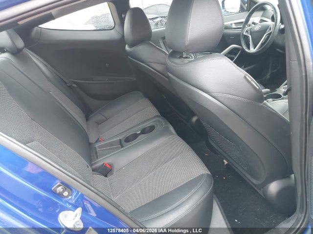 HYUNDAI VELOSTER - 8