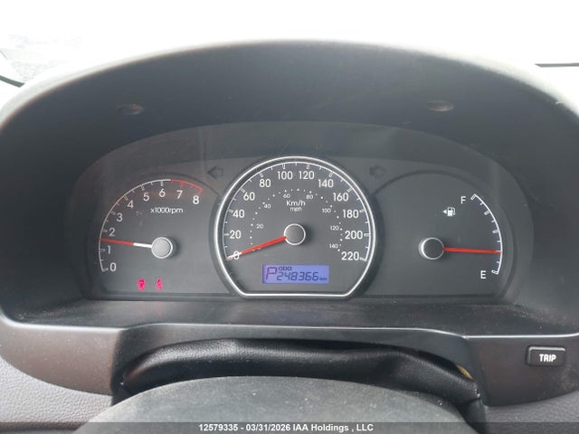 HYUNDAI ELANTRA GLS - 7