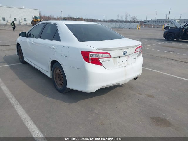 TOYOTA CAMRY - 3