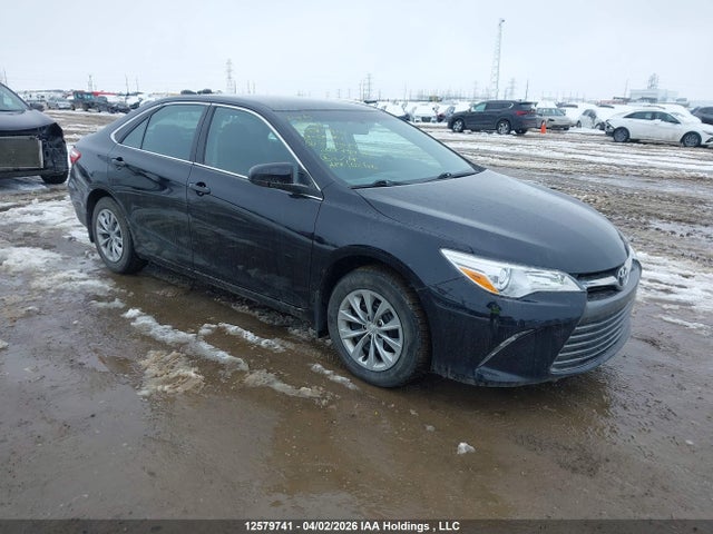 TOYOTA CAMRY - 1