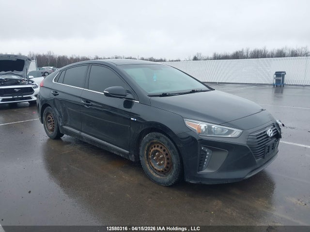 HYUNDAI IONIQ HYBRID PREFERRED - 1