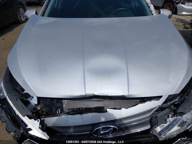 HYUNDAI ELANTRA - 10