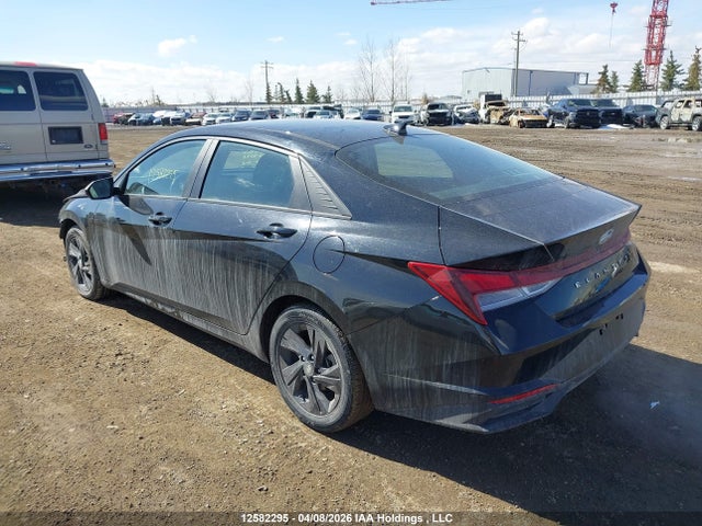 HYUNDAI ELANTRA PREFERRED IVT - 3