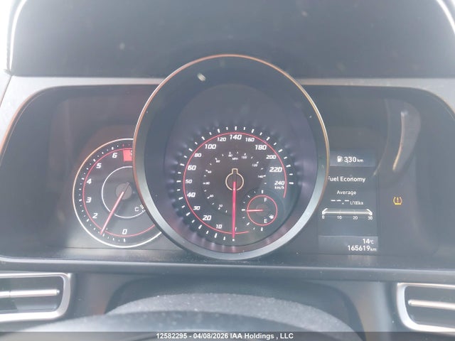 HYUNDAI ELANTRA PREFERRED IVT - 7